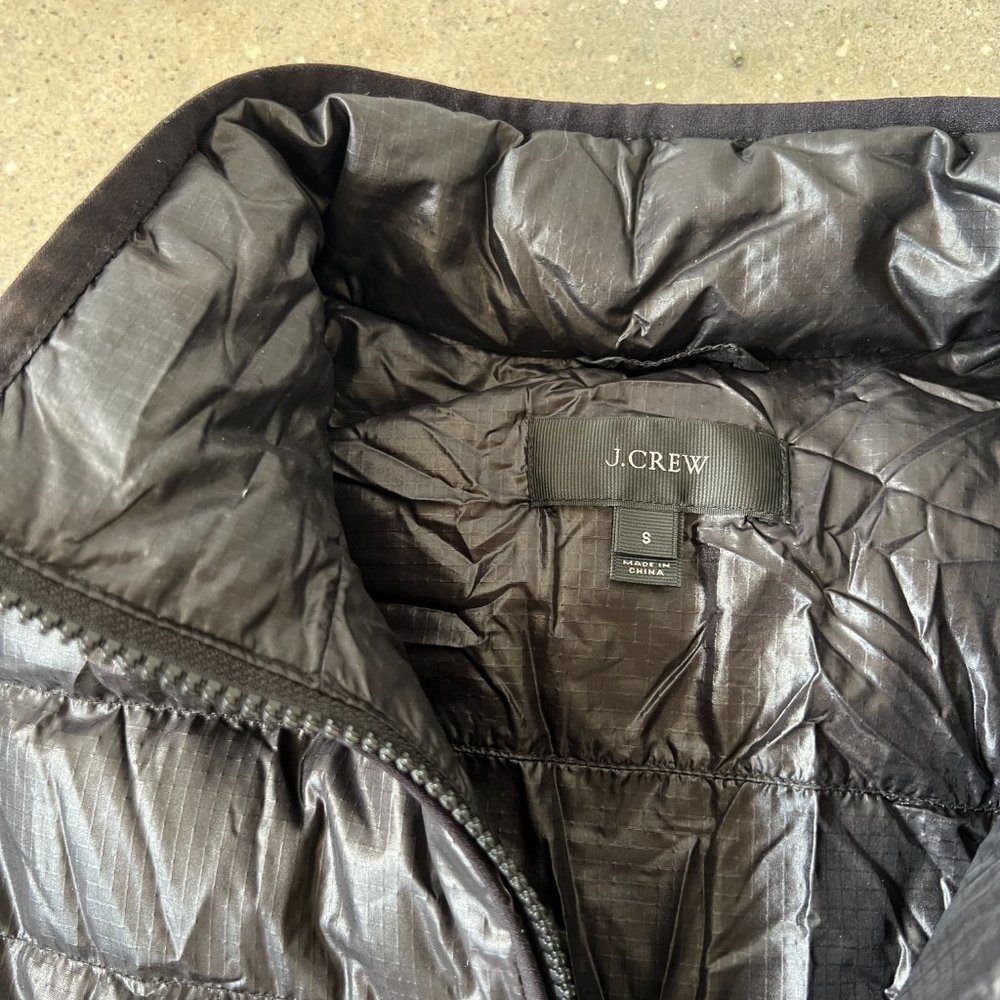 J. Crew Lightweight Down Puffer - image 4